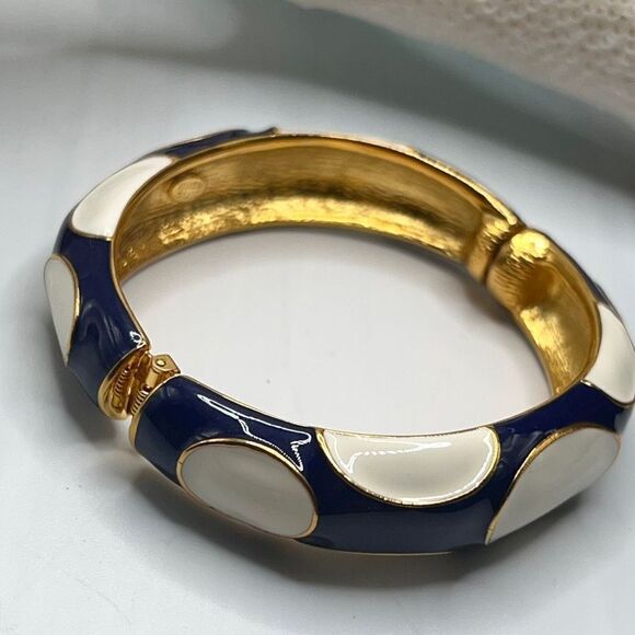 Blue White Enamel Gold Hinged Bangle Kenneth Jay Lane - Picture 11 of 14